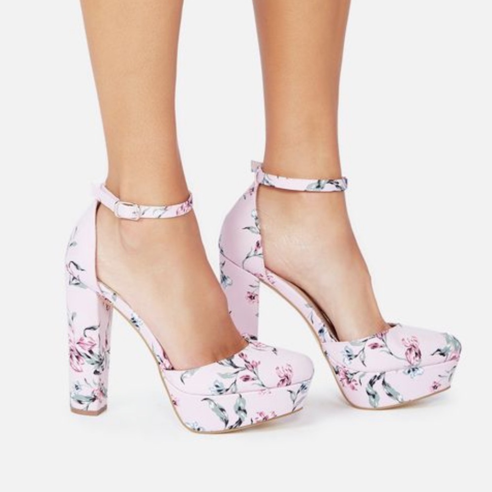 NWOT Just Fab Jayla Platform Pump Pink Floral Heels
